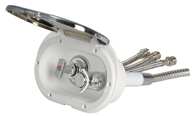 15. Showers, Manual pumps
