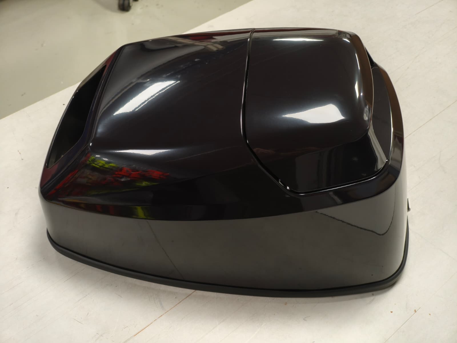 Engine cover for Tohatsu MFS15/20C series without stickers or inscriptions