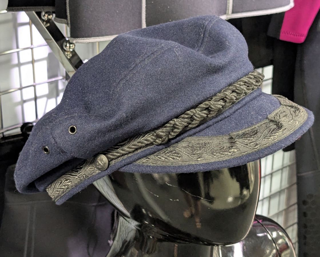 Hat Hyraiiko - size 57 - dark blue color
